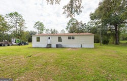 569 Shady Oaks Circle, Hoboken, GA 31542