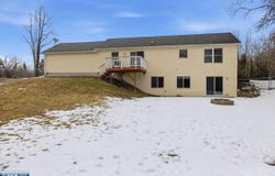 515 W 15th Ave, Eveleth, MN 55734