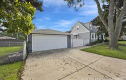 1759 Coolidge Avenue, Berkeley, IL 60163