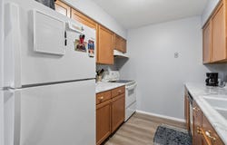 9533 University Avenue, Clive, IA 50325
