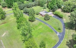 1842 Highway 641 S, CAMDEN, TN 38320