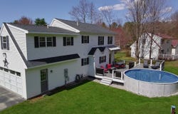 10 Outlook Lane, Jericho, VT 05465