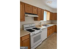 2014 S STATE Street, DOVER, DE 19901