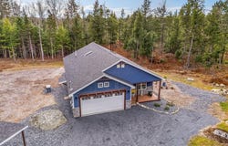 52 E Shore Road, Embden, ME 04958