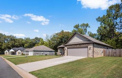 65 Lewis Loop, Greenbrier, AR 72058-0000