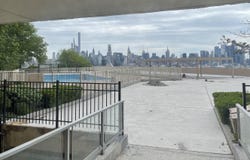 6040 BLVD E, West New York, NJ 07093