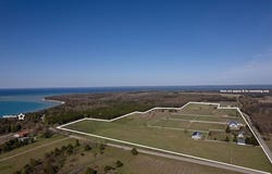3619 TOMPKINS ROAD, PENINSULA TWP, MI 49686