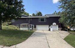 102 Cardinal Drive, Coon Rapids, IA 50058