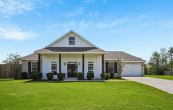52298 AUTUMN LEAF Drive, Loranger, LA 70446
