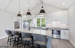 327 E WOODS Drive, LITITZ, PA 17543