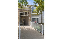9901 Regatta Drive, Cincinnati, OH 45252