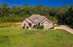 157 Hidden Valley Drive, Conway, AR 72034