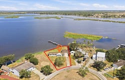 140 Zenna Drive, Mathis, TX 78368