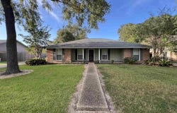 13721 Willowridge Ave, Baton Rouge, LA 70817