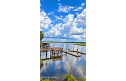 1021 Seaburg Drive NE, Townsend, GA 31331
