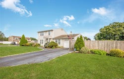 11 Shade Tree Lane, East Patchogue, NY 11772