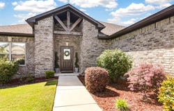 16 Cimarron Circle, Cabot, AR 72023