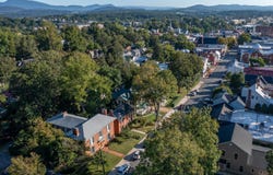 321 S Main St, Lexington, VA 24450