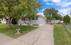 1671 44th Avenue, Columbus, NE 68601