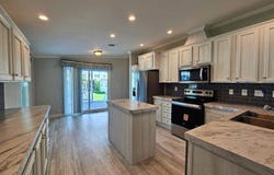 900 9th Ave E, Palmetto, FL 34221