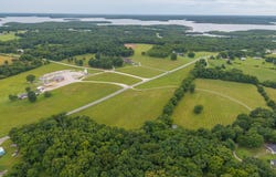 4 State Highway 32, Stockton, MO 65785