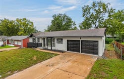 9609 E 79th Street, Raytown, MO 64138