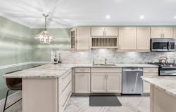 105 Patio Dr, Endwell, NY 13760