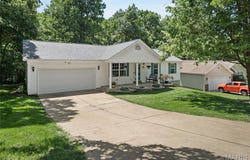 28 Forest Lane, O'Fallon, MO 63366
