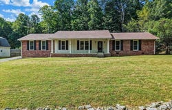 265 W Windsor Circle, Bowling Green, KY 42101