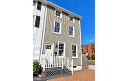 208 ST MARY, BURLINGTON, NJ 08016