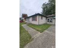 25425 Fairgrove Street, Woodhaven, MI 48183-4436
