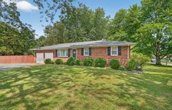 395 College St, Clay, KY 42404