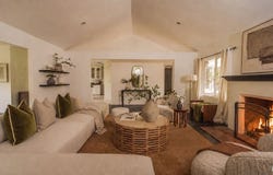 9146 St Ives Dr, West Hollywood, CA 90069