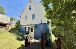 313 Thomas Avenue, Nutter Fort, WV 26301