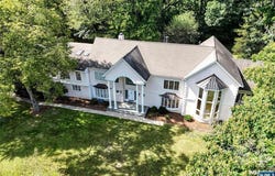 3 Split Rock Road, Upper Saddle River, NJ 07458