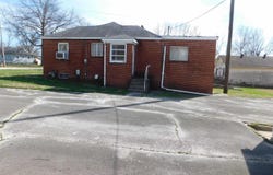 1005 S Main Avenue, Clinton, MO 64735