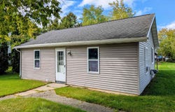 233 N Mackinaw Road, Au Gres, MI 48703