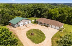33463 Hilton Road, Edgewood, IA 52042
