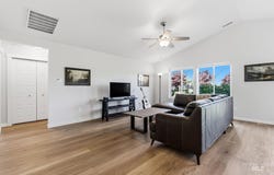 5934 W Hamm Ln, Eagle, ID 83616