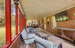 200 1/ 2 Pine Street, Barnesville, GA 30204