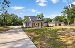 1562 Willow Oak Rd, Gladewater, TX 75647