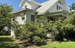 300 E Grand Avenue, Comanche, TX 76442