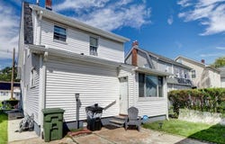 606 E 3Rd Ave, Roselle Boro, NJ 07203-1506