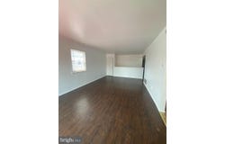 303 CORINTHIAN Avenue, ESSINGTON, PA 19029