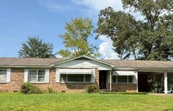 410 E Parkview St, Fulton, MS 38843