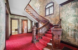 214 S STATE Street, Elgin, IL 60123