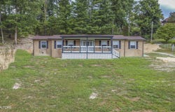190 Parliament Rd, Harrogate, TN 37752
