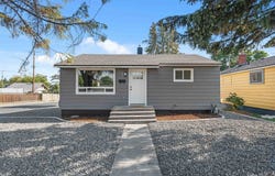 1528 E Walton Ave, Spokane, WA 99207