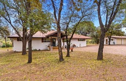 342 Canelo Road, Elgin, AZ 85611