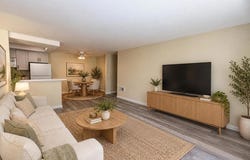 432 Edgehill Lane, Oceanside, CA 92054